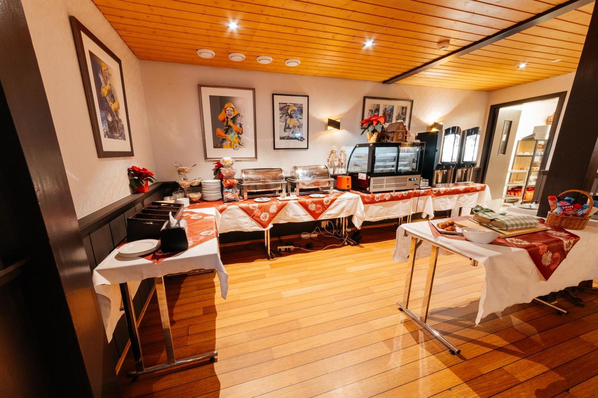 Myre Kysthotell Extérieur photo