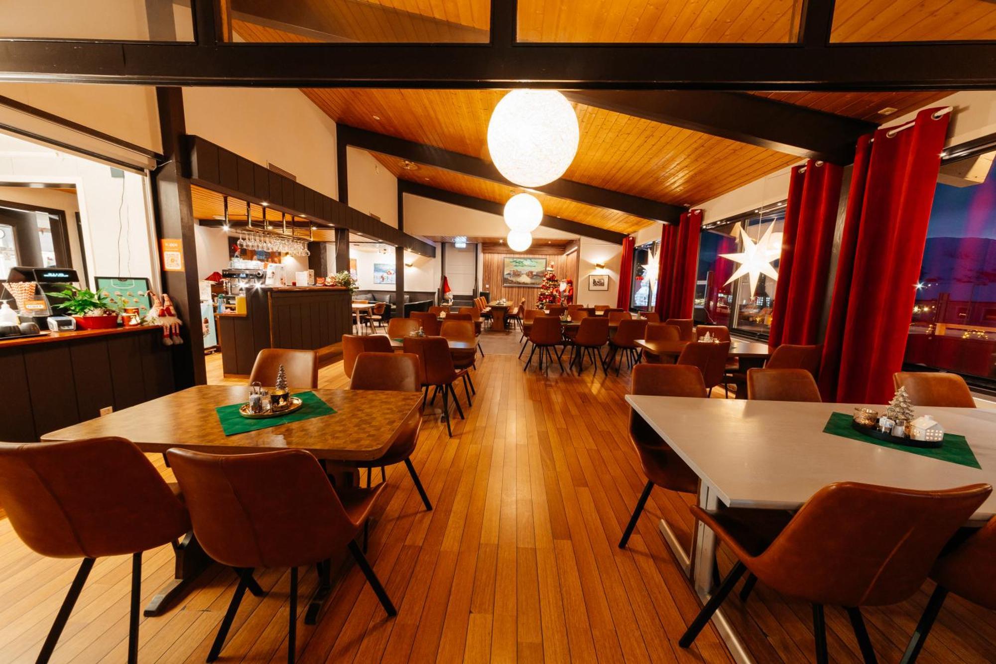 Myre Kysthotell Extérieur photo