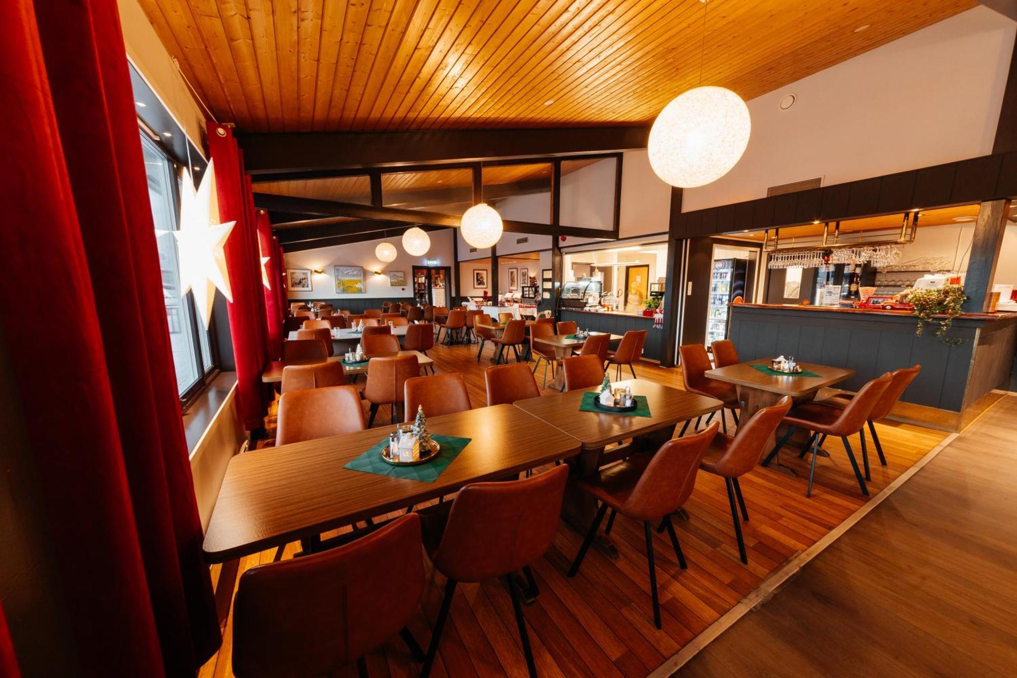 Myre Kysthotell Extérieur photo