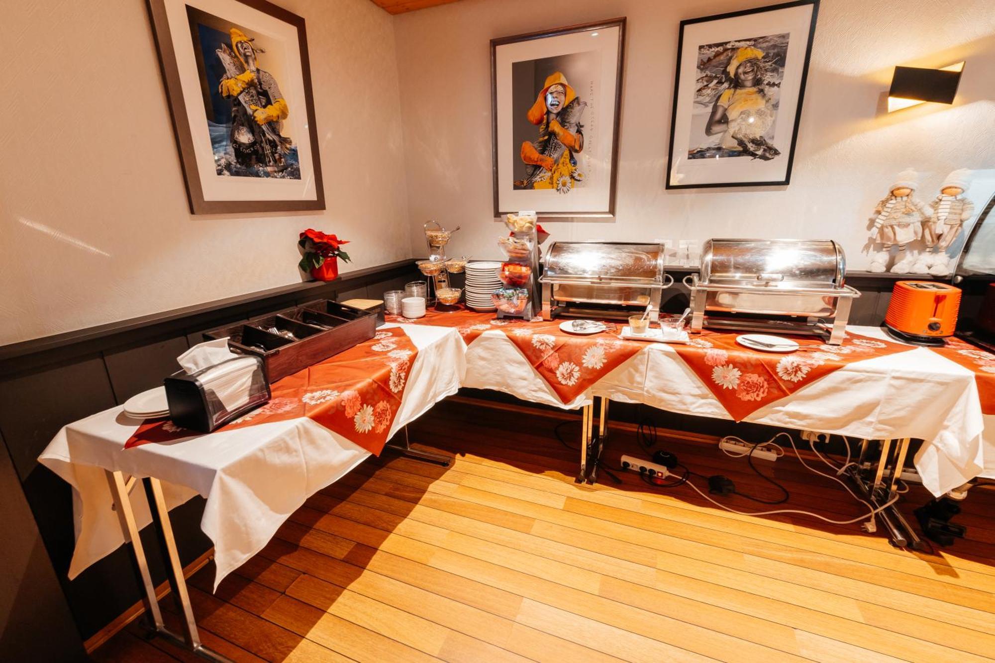 Myre Kysthotell Extérieur photo