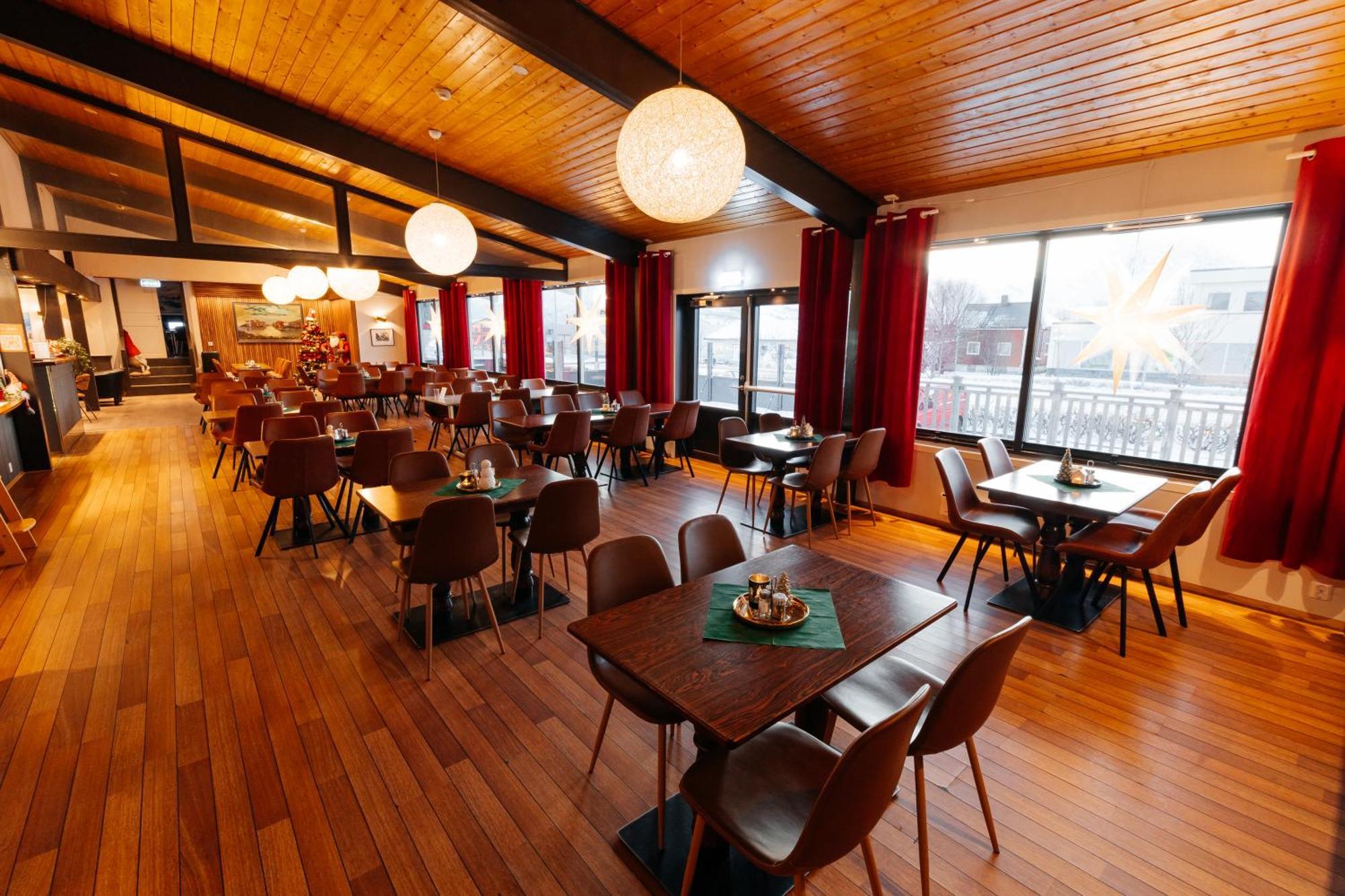 Myre Kysthotell Extérieur photo