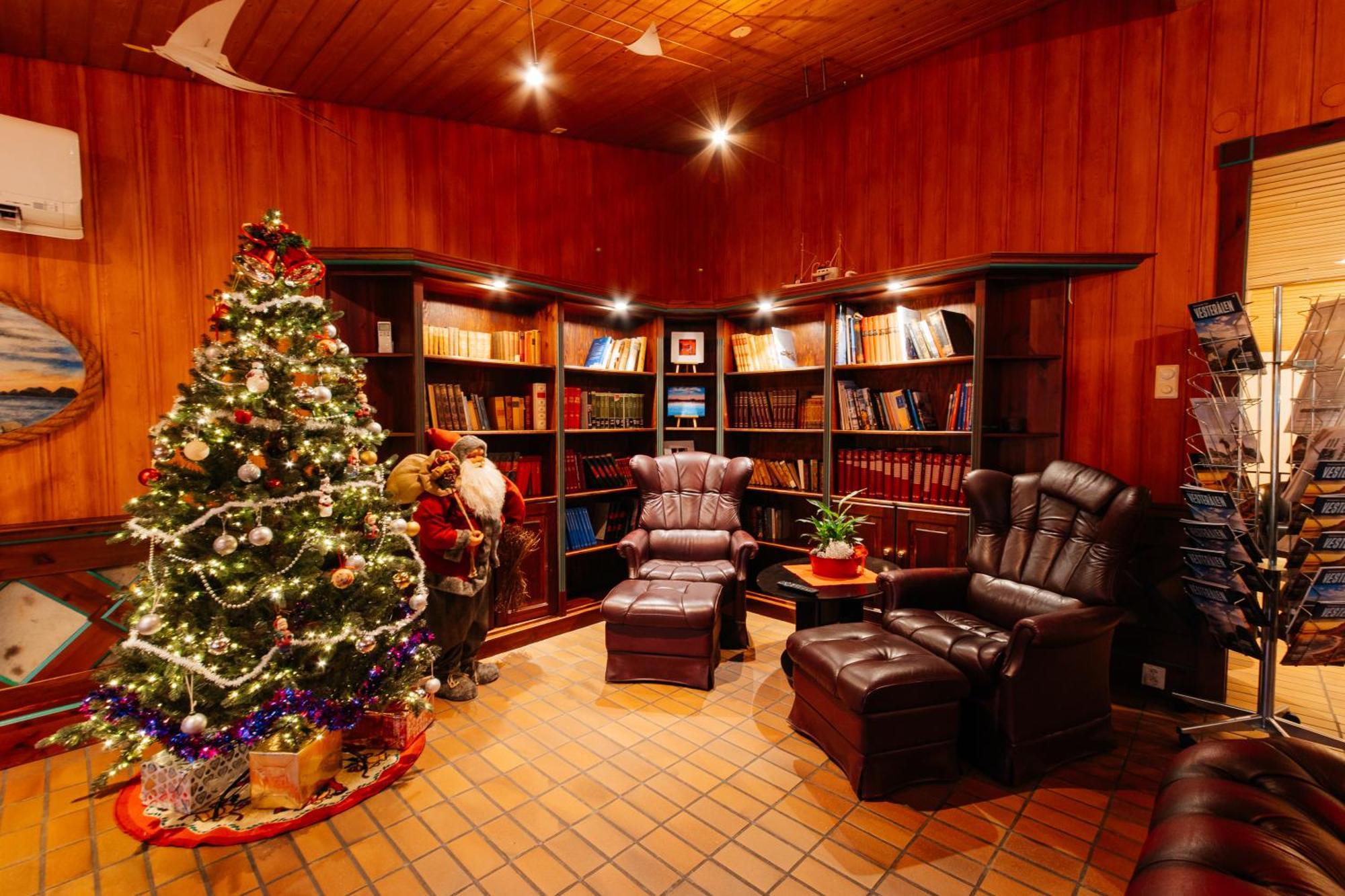 Myre Kysthotell Extérieur photo