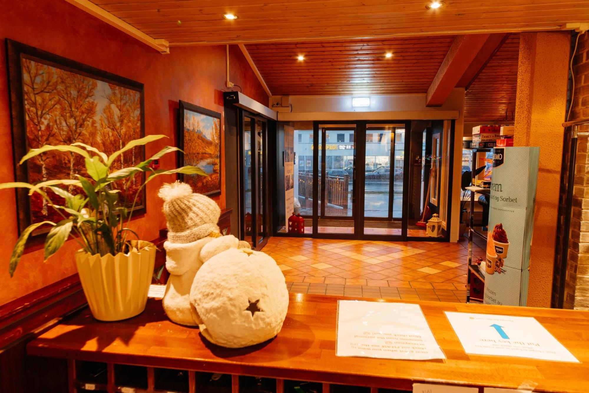 Myre Kysthotell Extérieur photo